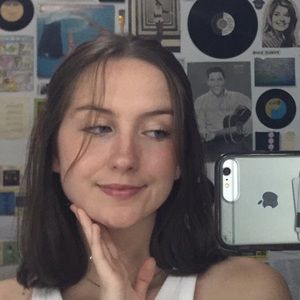 Meet your Posher, Izzy